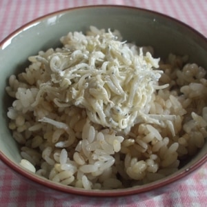 麺つゆご飯で☆しらすマヨ丼